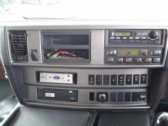 日野 プロフィア QPG-FS1AKDA(6x4)の写真48