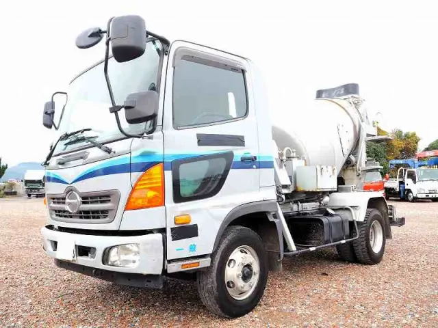 日野 レンジャー TKG-FC9JCAA(2WD)の写真1