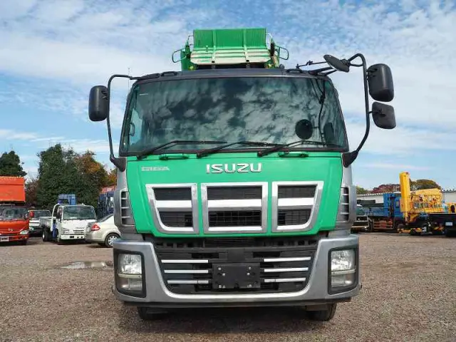 いすゞ ギガ QKG-CXZ77AT(6x4)の写真17