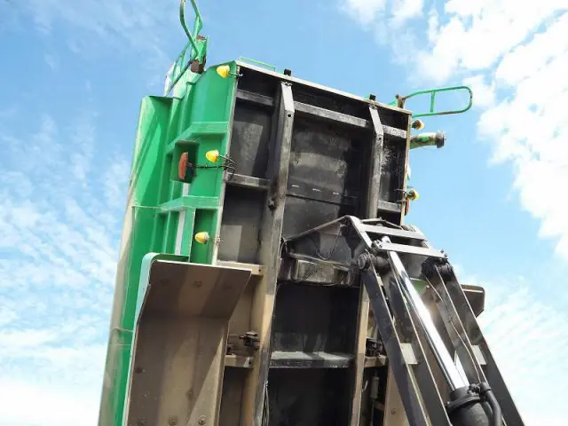 いすゞ ギガ QKG-CXZ77AT(6x4)の写真20