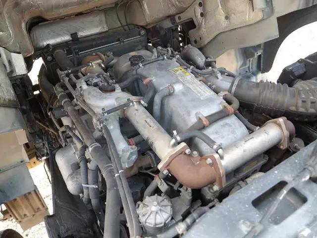 いすゞ ギガ QKG-CXZ77AT(6x4)の写真38