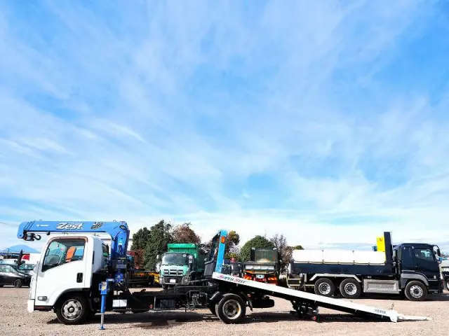 いすゞ エルフ TRG-NPR85AN(2WD)の写真2