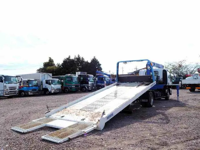 いすゞ エルフ TRG-NPR85AN(2WD)の写真5