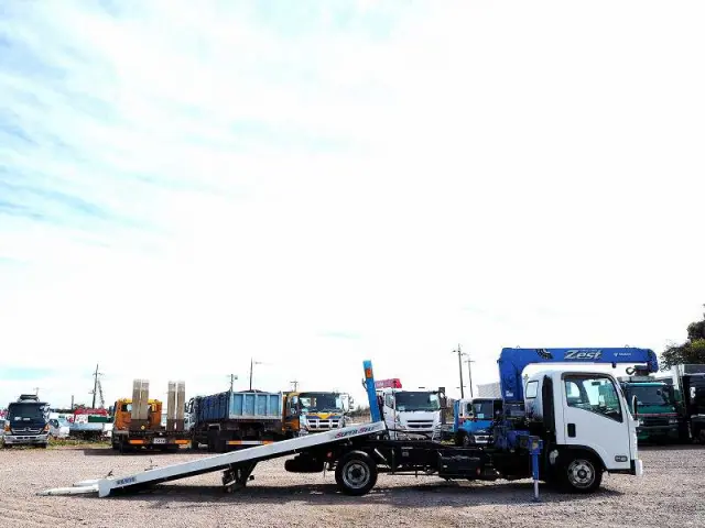 いすゞ エルフ TRG-NPR85AN(2WD)の写真6