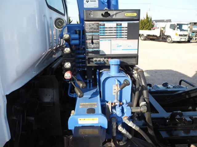 いすゞ エルフ TRG-NPR85AN(2WD)の写真14