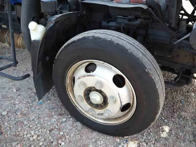 いすゞ エルフ TRG-NPR85AN(2WD)の写真18