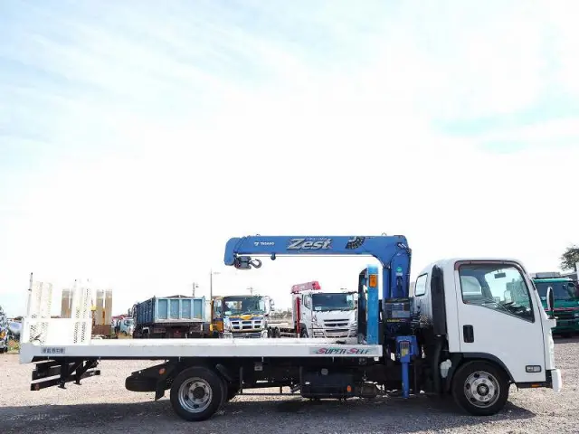 いすゞ エルフ TRG-NPR85AN(2WD)の写真42