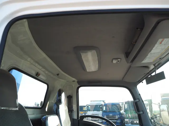 いすゞ エルフ TRG-NPR85AN(2WD)の写真47