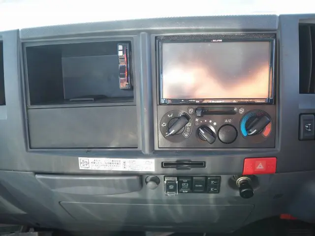 いすゞ エルフ TRG-NPR85AN(2WD)の写真48