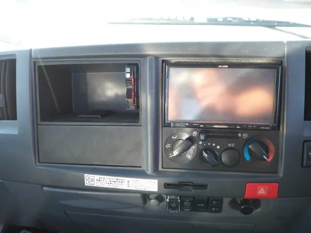 いすゞ エルフ TRG-NPR85AN(2WD)の写真49