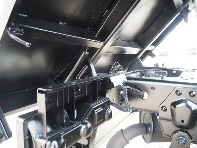 マツダ タイタン PB-LKR81AN(2WD)の写真33