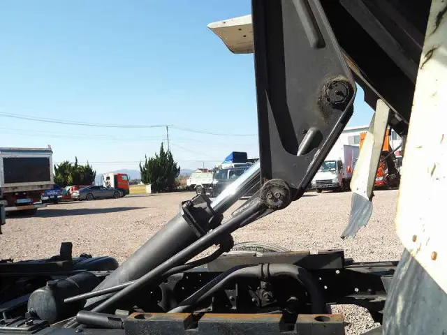 マツダ タイタン PB-LKR81AN(2WD)の写真35