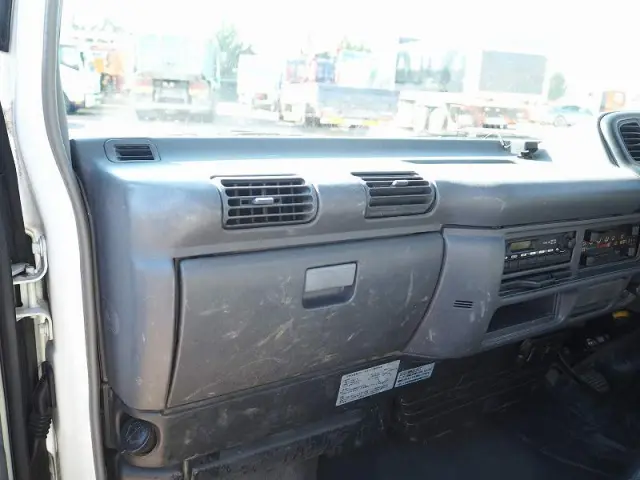 マツダ タイタン PB-LKR81AN(2WD)の写真44