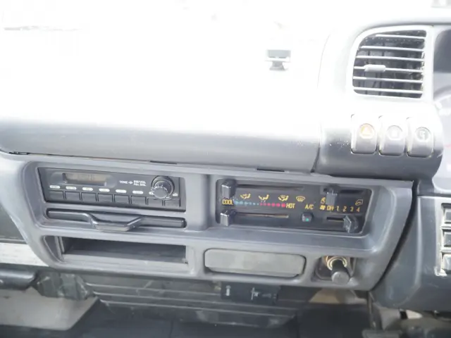 マツダ タイタン PB-LKR81AN(2WD)の写真47