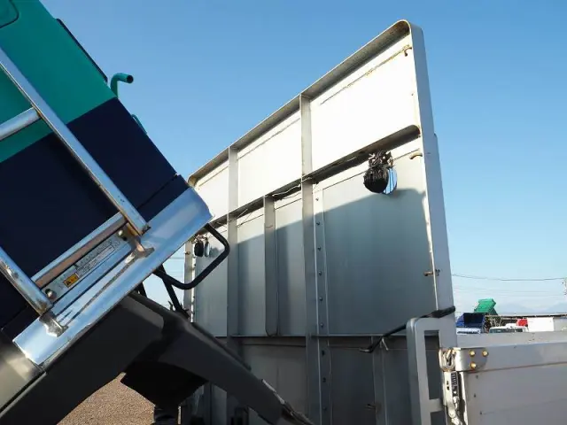 日野 レンジャー ADG-FD7JLWA(2WD)の写真32