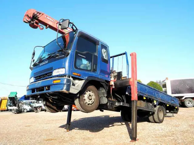 いすゞ フォワード KK-FRR34L4(2WD)の写真1