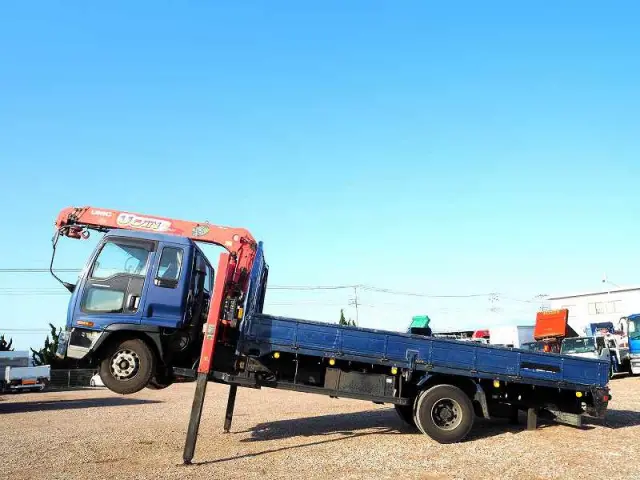 いすゞ フォワード KK-FRR34L4(2WD)の写真2