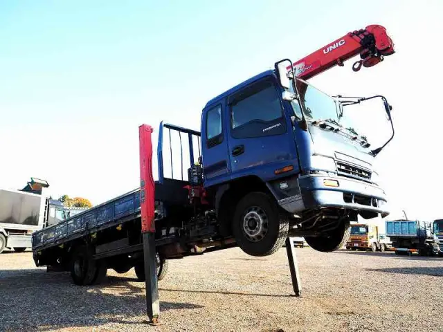 いすゞ フォワード KK-FRR34L4(2WD)の写真7