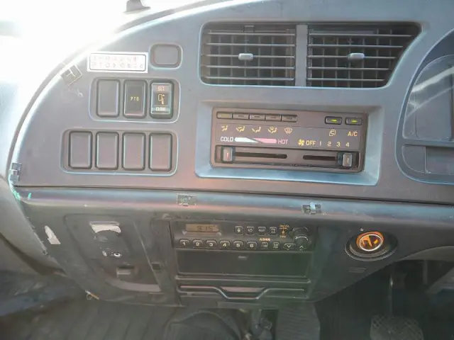 いすゞ フォワード KK-FRR34L4(2WD)の写真47