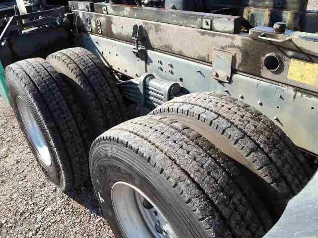 いすゞ ギガ QKG-CXZ77AT(6x4)の写真33