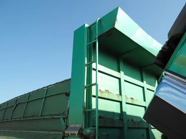 いすゞ ギガ QKG-CXZ77AT(6x4)の写真40