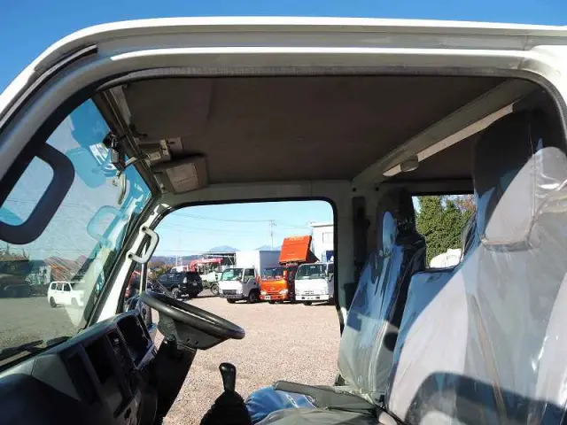 いすゞ エルフ TRG-NJS85A(4WD)の写真30