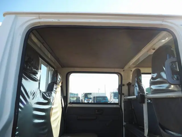 いすゞ エルフ TRG-NJS85A(4WD)の写真33