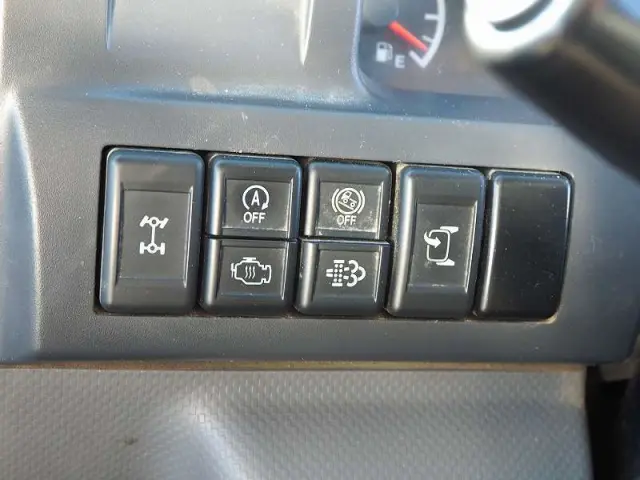 いすゞ エルフ TRG-NJS85A(4WD)の写真42