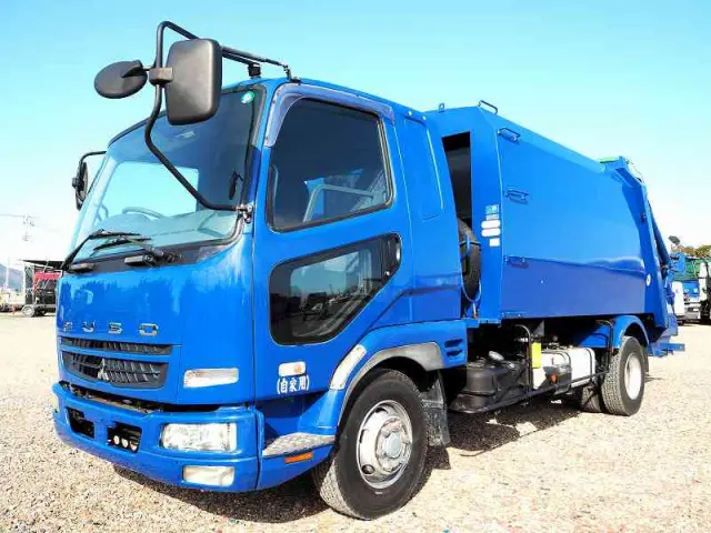 三菱 ファイター PA-FK61F(2WD)の写真1