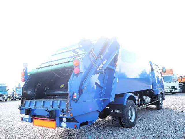 三菱 ファイター PA-FK61F(2WD)の写真5