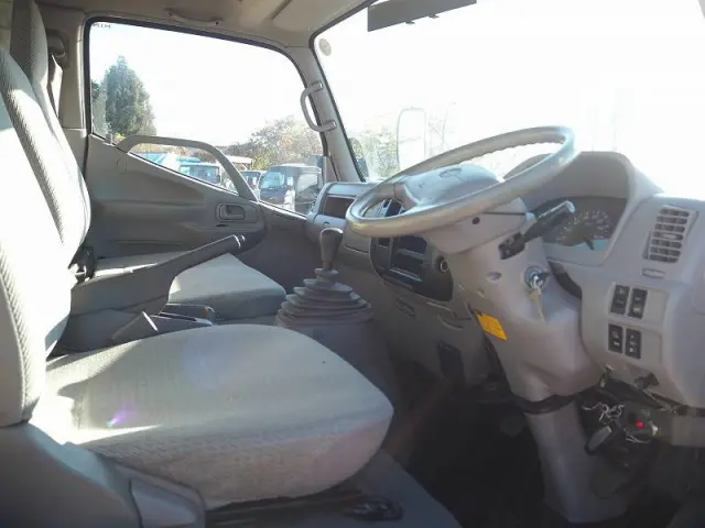 日野 デュトロ KK-XZU400M(2WD)の写真44