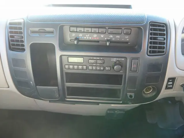 日野 デュトロ KK-XZU400M(2WD)の写真47