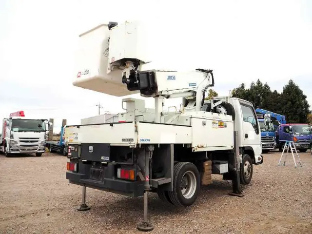 いすゞ エルフ TPG-NKS85AN(4WD)の写真5