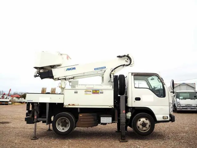 いすゞ エルフ TPG-NKS85AN(4WD)の写真6