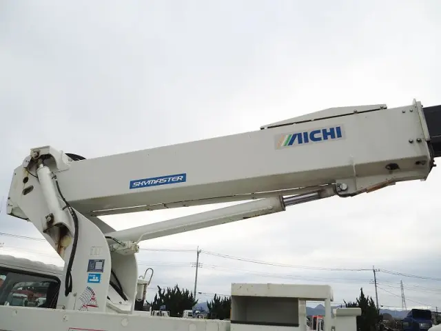 いすゞ エルフ TPG-NKS85AN(4WD)の写真11