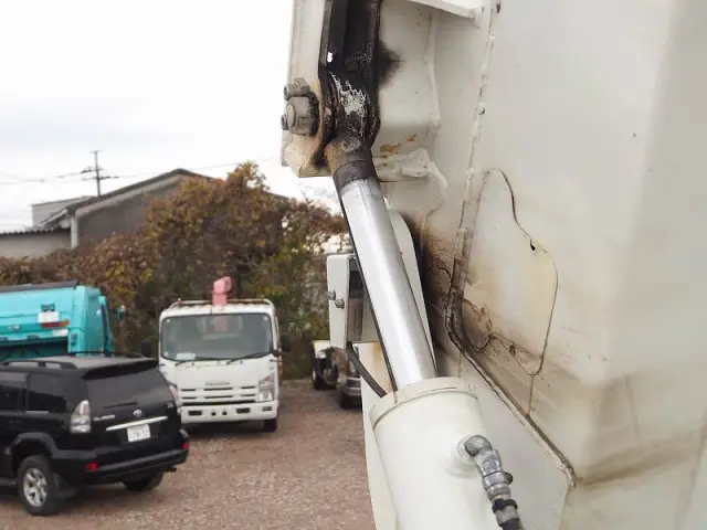 いすゞ エルフ TPG-NKS85AN(4WD)の写真18