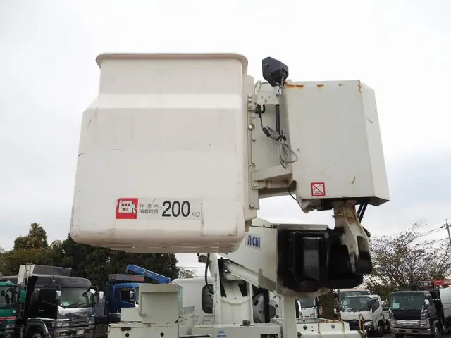 いすゞ エルフ TPG-NKS85AN(4WD)の写真21