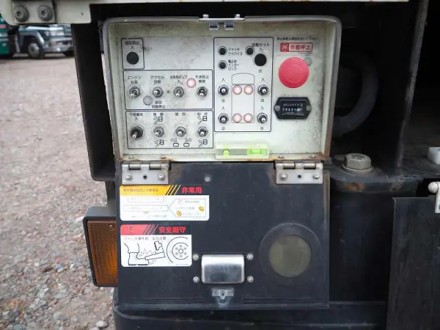 いすゞ エルフ TPG-NKS85AN(4WD)の写真32