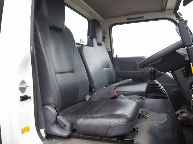 いすゞ エルフ TPG-NKS85AN(4WD)の写真45