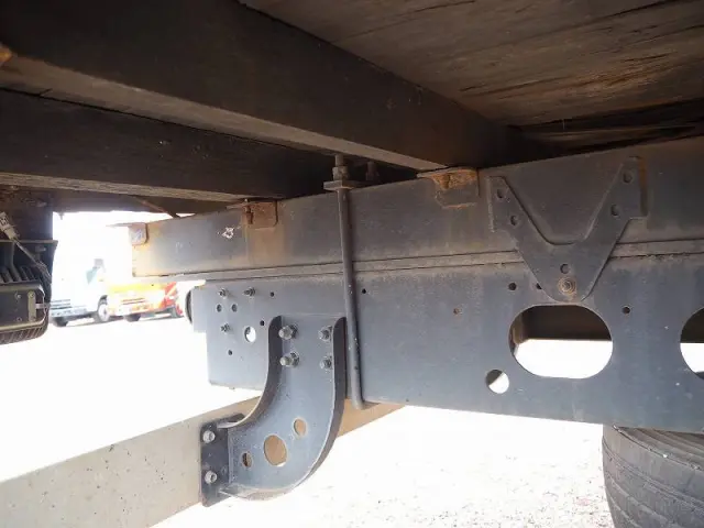 いすゞ エルフ PDG-FTR34S2(2WD)の写真33