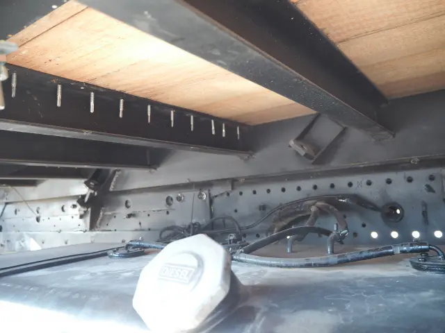 いすゞ エルフ PDG-FTR34S2(2WD)の写真39