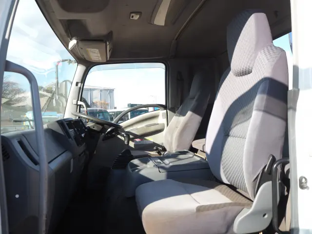 いすゞ エルフ PDG-FTR34S2(2WD)の写真45