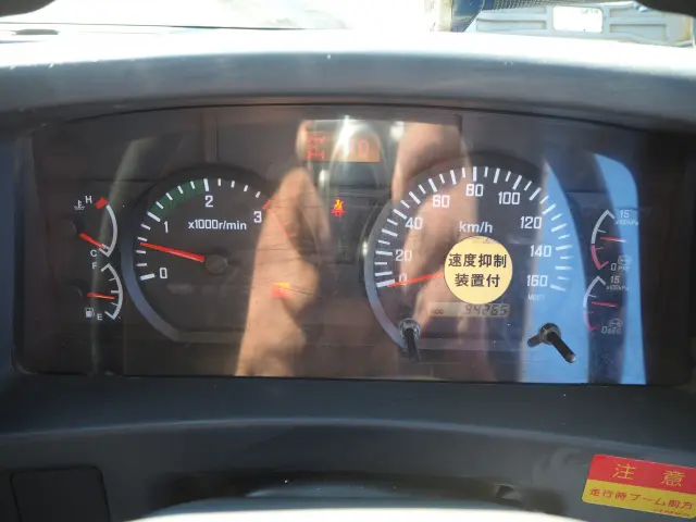 いすゞ エルフ PDG-FTR34S2(2WD)の写真50