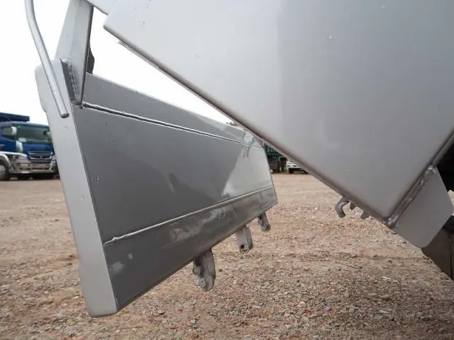 いすゞ エルフ 2RG-NKR88AD(2WD)の写真28