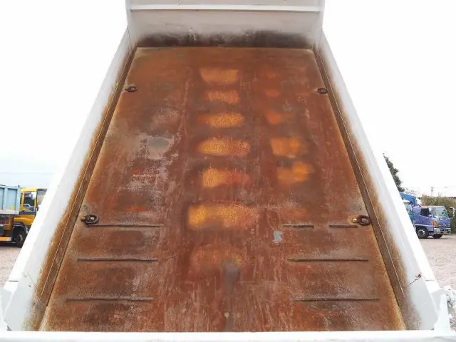 いすゞ エルフ PDG-NPR75N(2WD)の写真34