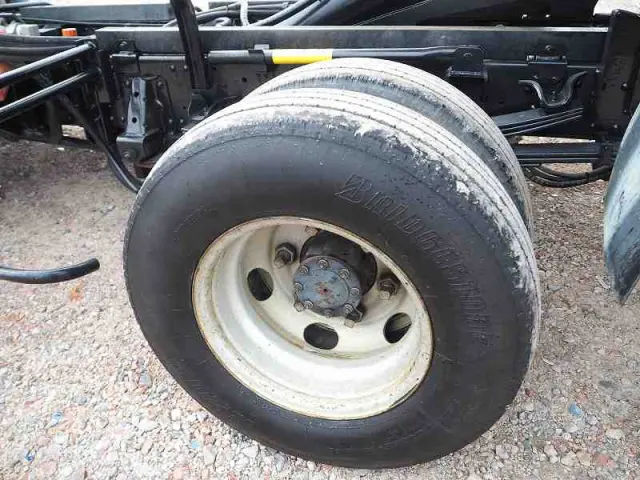 いすゞ エルフ PDG-NPR75N(2WD)の写真36