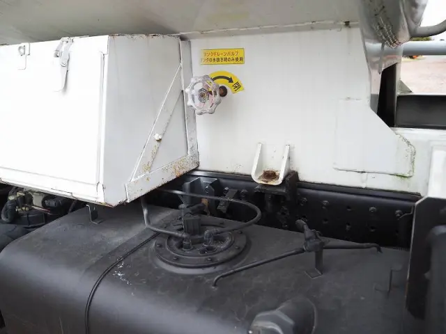 三菱 キャンター TPG-FEB90(2WD)の写真14