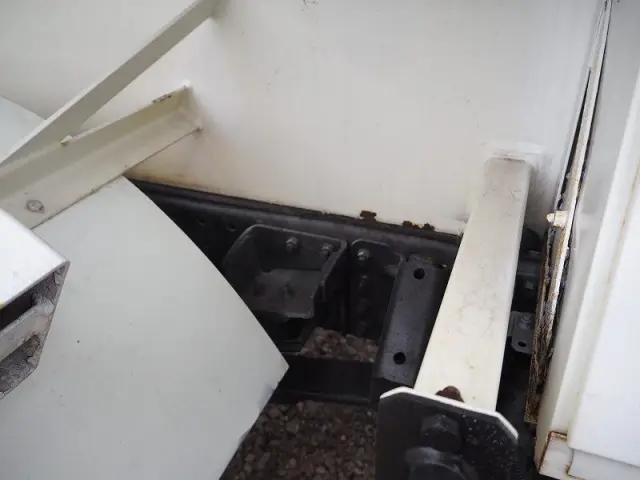 三菱 キャンター TPG-FEB90(2WD)の写真16