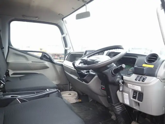 三菱 キャンター TPG-FEB90(2WD)の写真45