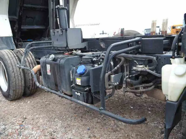 いすゞ エルフ 2PG-NKR88N(2WD)の写真15